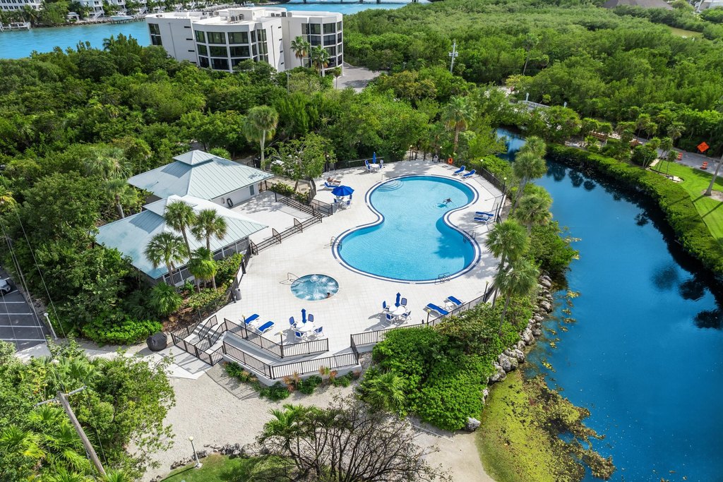 MARATHON, Florida, 33050, United States, 2 Bedrooms Bedrooms, ,2 BathroomsBathrooms,Residential,Forsale,1903970