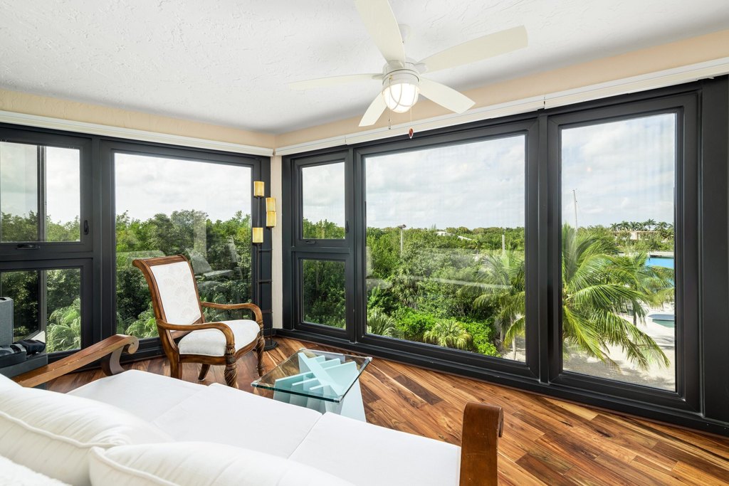 MARATHON, Florida, 33050, United States, 2 Bedrooms Bedrooms, ,2 BathroomsBathrooms,Residential,Forsale,1903970