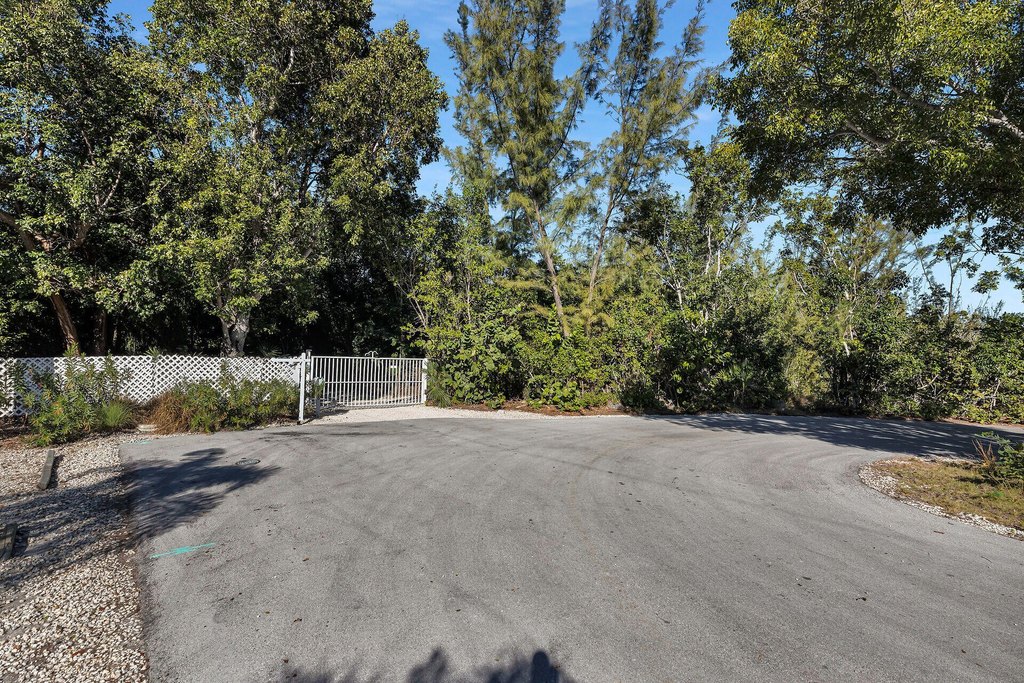 No Name, Florida, 33043, United States, 3 Bedrooms Bedrooms, ,3 BathroomsBathrooms,Residential,Forsale,1968259