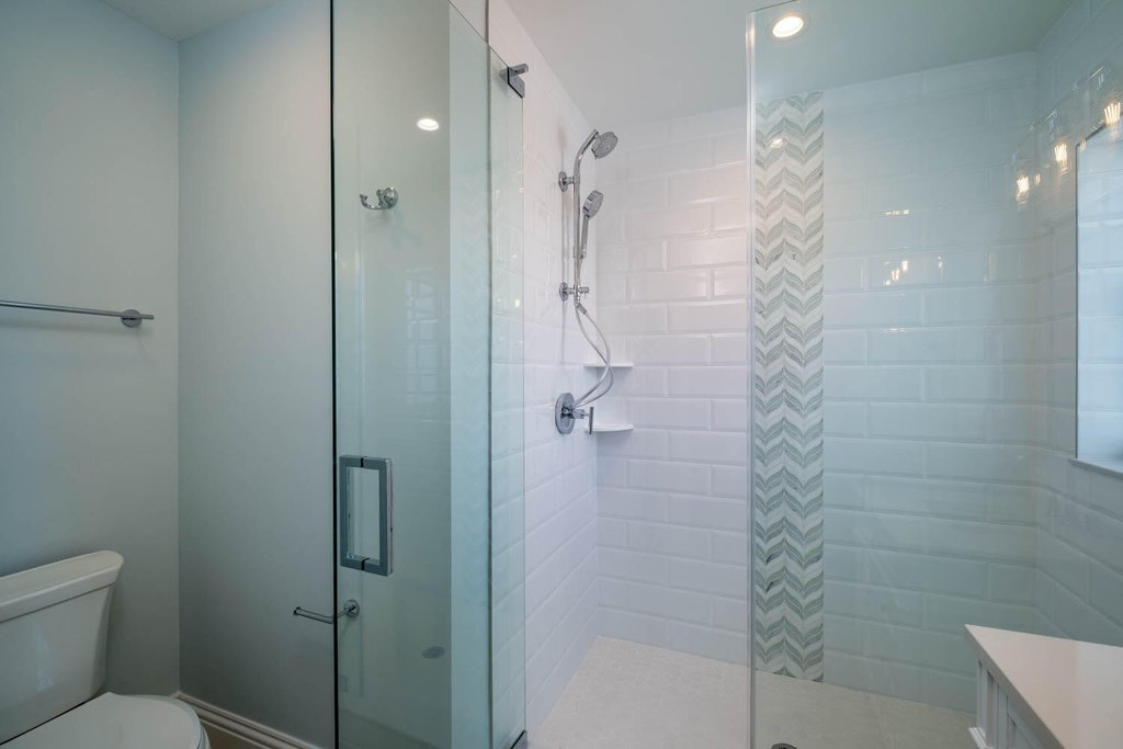 MARATHON, Florida, 33050, United States, 5 Bedrooms Bedrooms, ,4 BathroomsBathrooms,Residential,Forsale,2004364