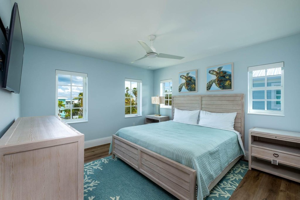 MARATHON, Florida, 33050, United States, 5 Bedrooms Bedrooms, ,4 BathroomsBathrooms,Residential,Forsale,2004364