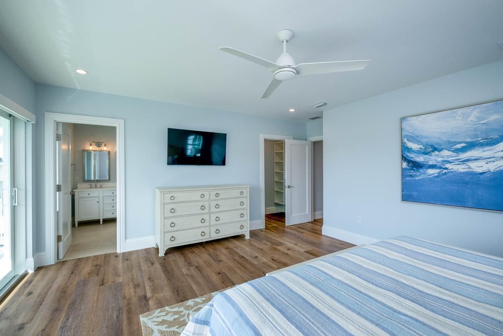 MARATHON, Florida, 33050, United States, 5 Bedrooms Bedrooms, ,4 BathroomsBathrooms,Residential,Forsale,2004364