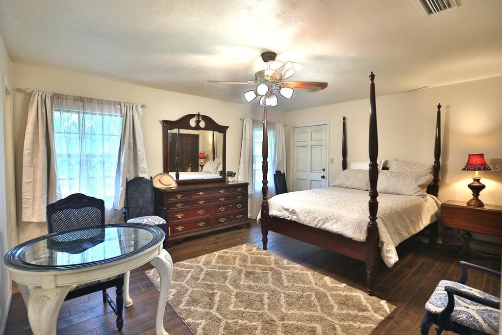 HAWTHORNE, Florida, 32640, United States, 4 Bedrooms Bedrooms, ,4 BathroomsBathrooms,Residential,Forsale,1903064