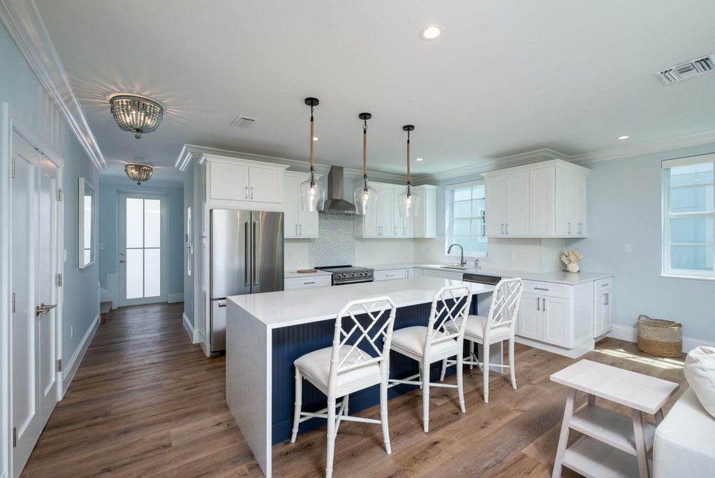 MARATHON, Florida, 33050, United States, 5 Bedrooms Bedrooms, ,4 BathroomsBathrooms,Residential,Forsale,2004364