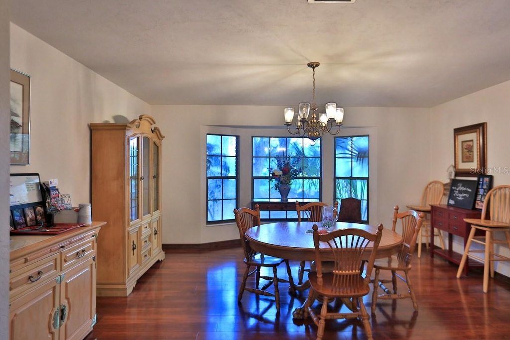 HAWTHORNE, Florida, 32640, United States, 4 Bedrooms Bedrooms, ,4 BathroomsBathrooms,Residential,Forsale,1903064