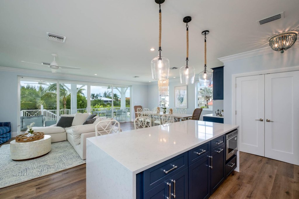 MARATHON, Florida, 33050, United States, 5 Bedrooms Bedrooms, ,4 BathroomsBathrooms,Residential,Forsale,2004364