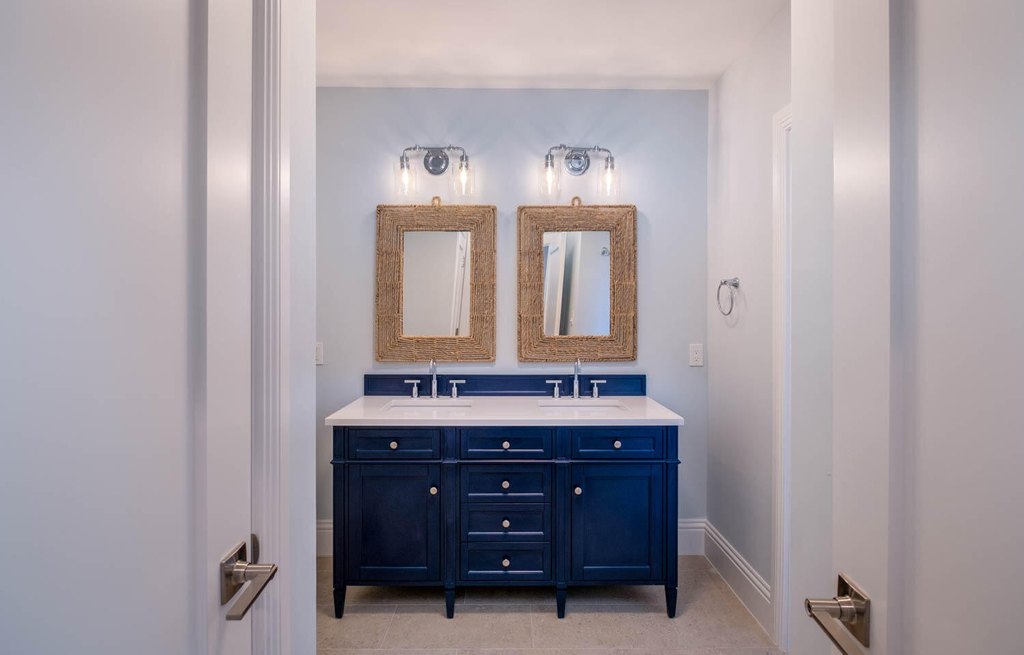 MARATHON, Florida, 33050, United States, 5 Bedrooms Bedrooms, ,4 BathroomsBathrooms,Residential,Forsale,2004364