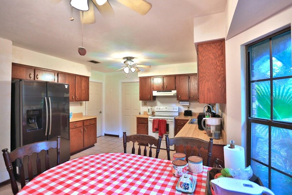HAWTHORNE, Florida, 32640, United States, 4 Bedrooms Bedrooms, ,4 BathroomsBathrooms,Residential,Forsale,1903064
