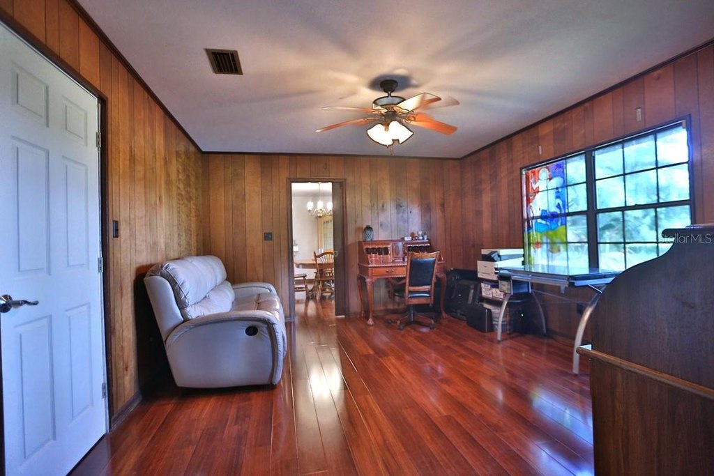 HAWTHORNE, Florida, 32640, United States, 4 Bedrooms Bedrooms, ,4 BathroomsBathrooms,Residential,Forsale,1903064