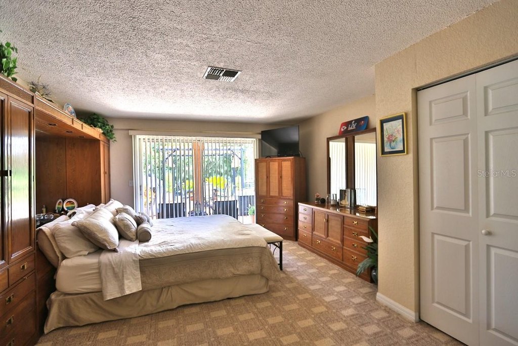 OCALA, Florida, 34471, United States, 3 Bedrooms Bedrooms, ,3 BathroomsBathrooms,Residential,Forsale,1905400