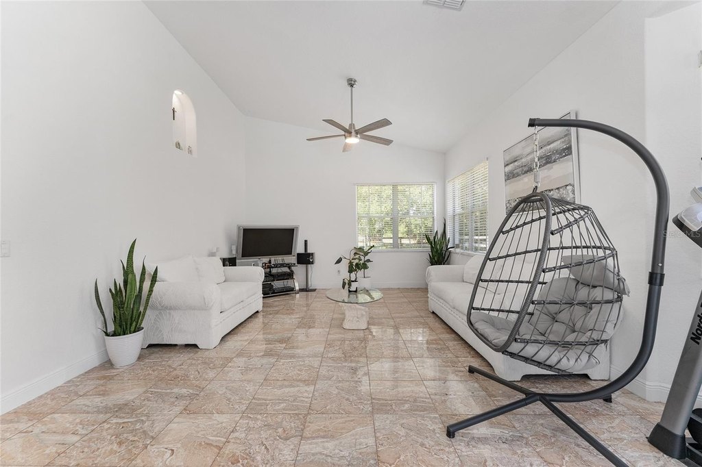 SILVER SPRINGS, Florida, 34488, United States, 3 Bedrooms Bedrooms, ,3 BathroomsBathrooms,Residential,Forsale,1944507