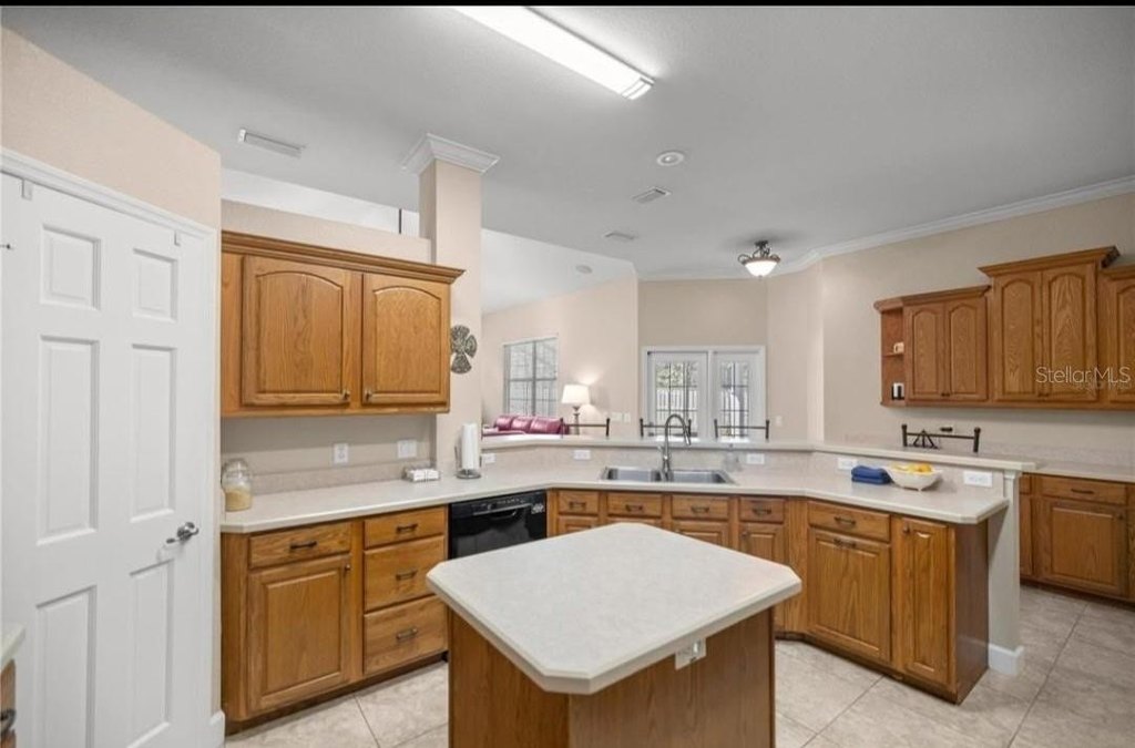 OCALA, Florida, 34480, United States, 3 Bedrooms Bedrooms, ,2 BathroomsBathrooms,Residential,Forsale,2009511