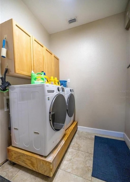 OCALA, Florida, 34480, United States, 3 Bedrooms Bedrooms, ,2 BathroomsBathrooms,Residential,Forsale,2009511