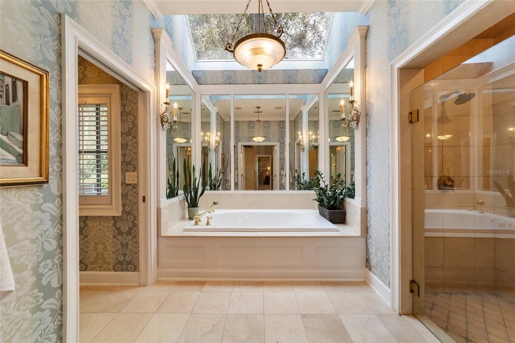 OCALA, Florida, 34480, United States, 5 Bedrooms Bedrooms, ,5.5 BathroomsBathrooms,Residential,Forsale,2009440