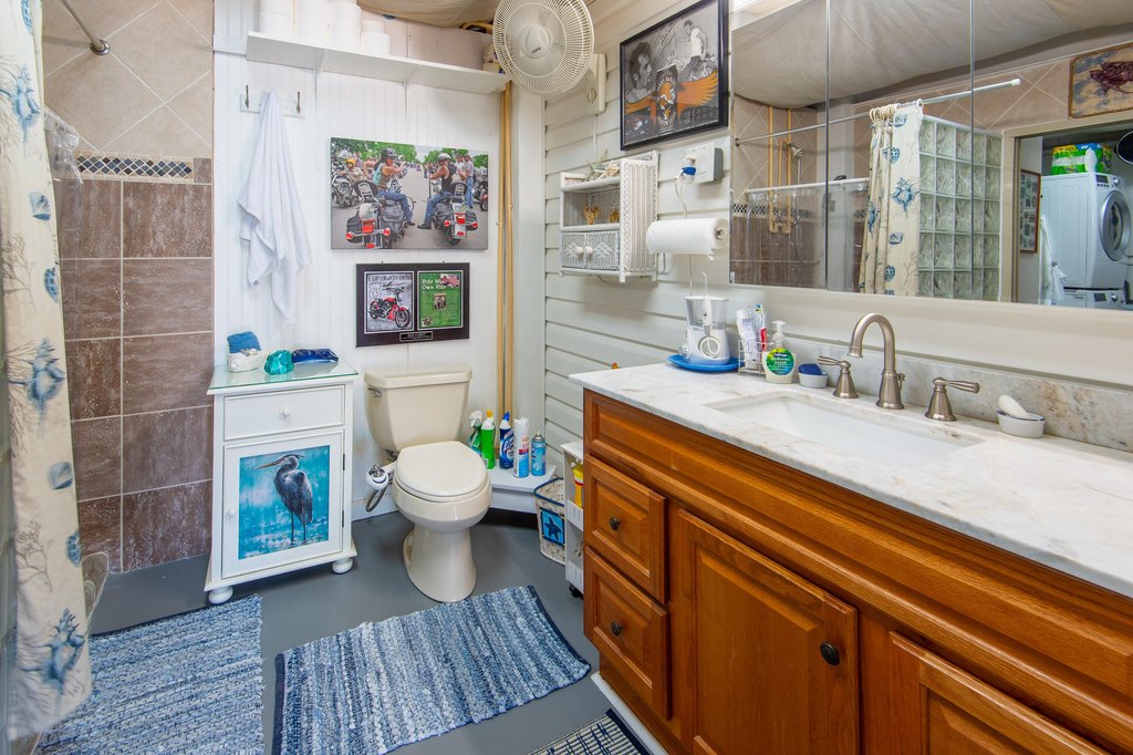 Conch, Florida, 33050, United States, 1 Bedroom Bedrooms, ,1 BathroomBathrooms,Residential,Forsale,1927576