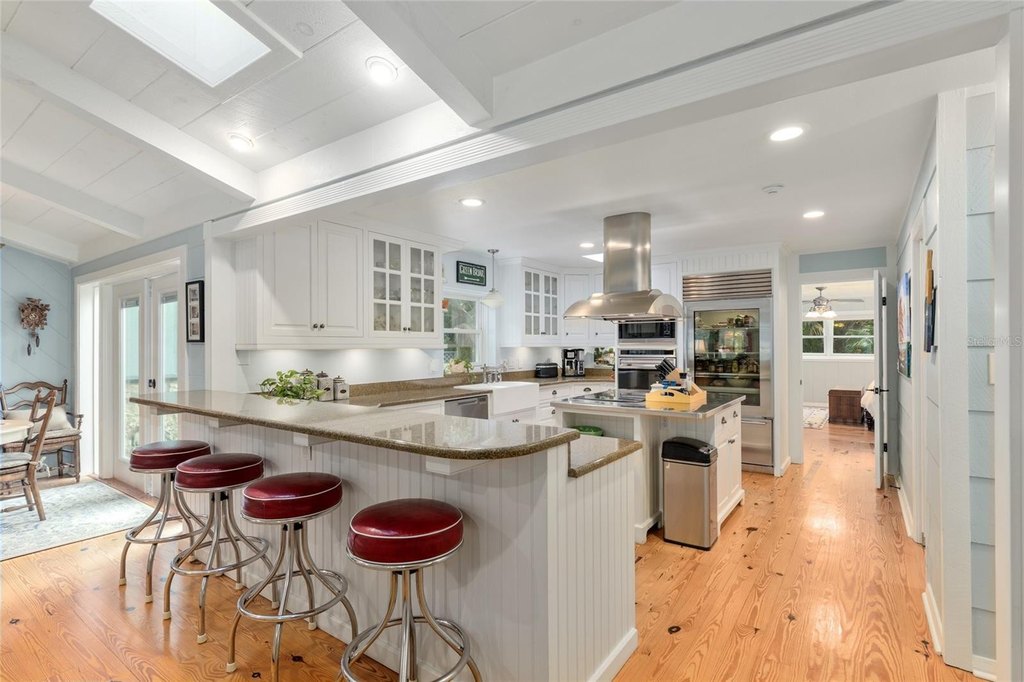 OCALA, Florida, 34480, United States, 5 Bedrooms Bedrooms, ,4.5 BathroomsBathrooms,Residential,Forsale,1905414
