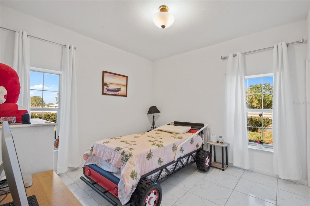 MORRISTON, Florida, 32668, United States, 5 Bedrooms Bedrooms, ,5 BathroomsBathrooms,Residential,Forsale,1903069