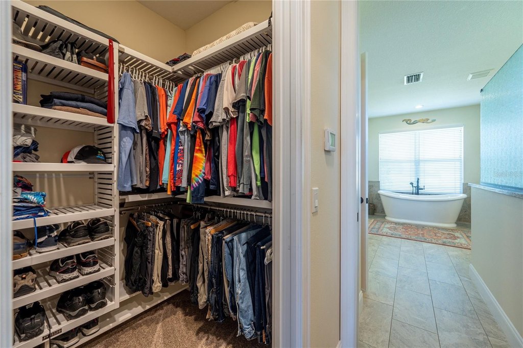 OCALA, Florida, 34476, United States, 4 Bedrooms Bedrooms, ,3 BathroomsBathrooms,Residential,Forsale,2009455