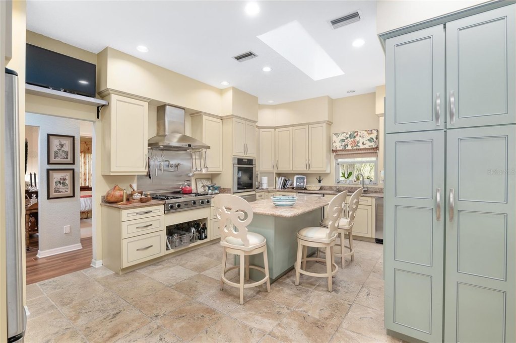 OCALA, Florida, 34471, United States, 4 Bedrooms Bedrooms, ,5 BathroomsBathrooms,Residential,Forsale,1884168