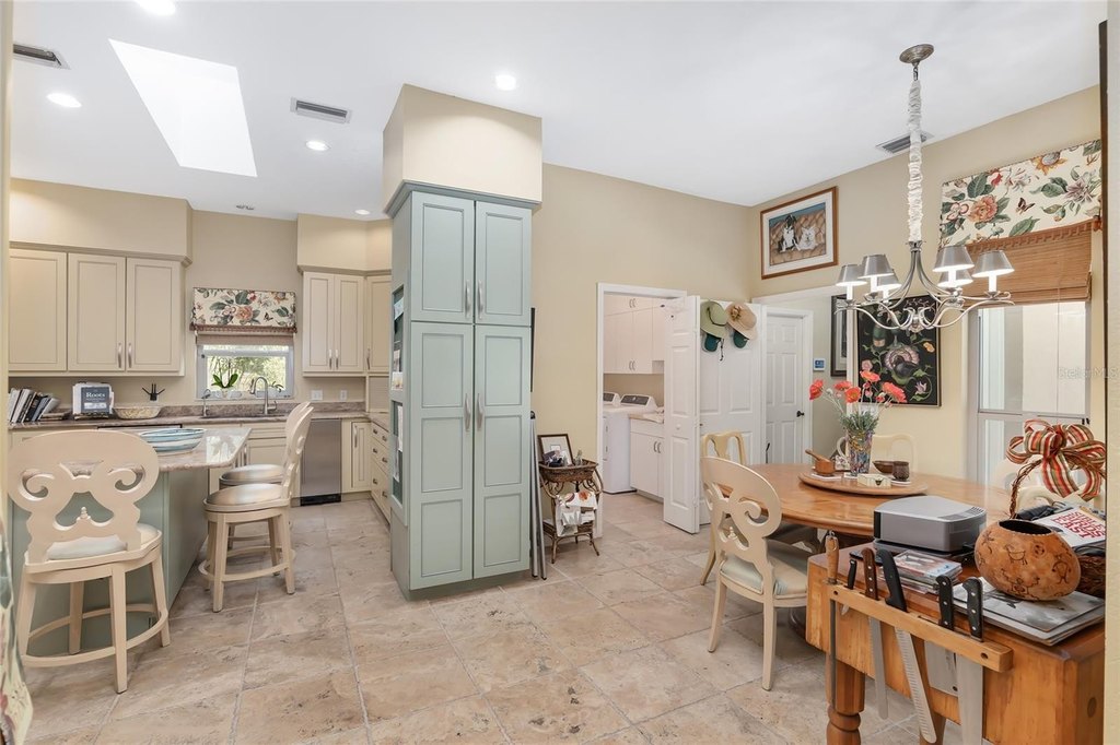 OCALA, Florida, 34471, United States, 4 Bedrooms Bedrooms, ,5 BathroomsBathrooms,Residential,Forsale,1884168