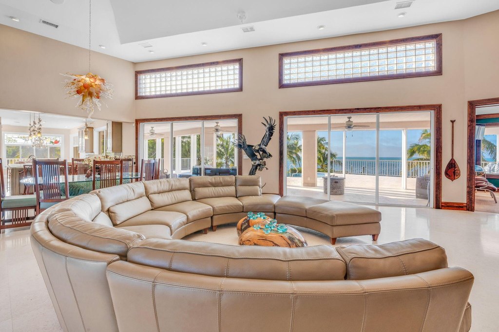 MARATHON, Florida, 33050, United States, 3 Bedrooms Bedrooms, ,4.5 BathroomsBathrooms,Residential,Forsale,1968275