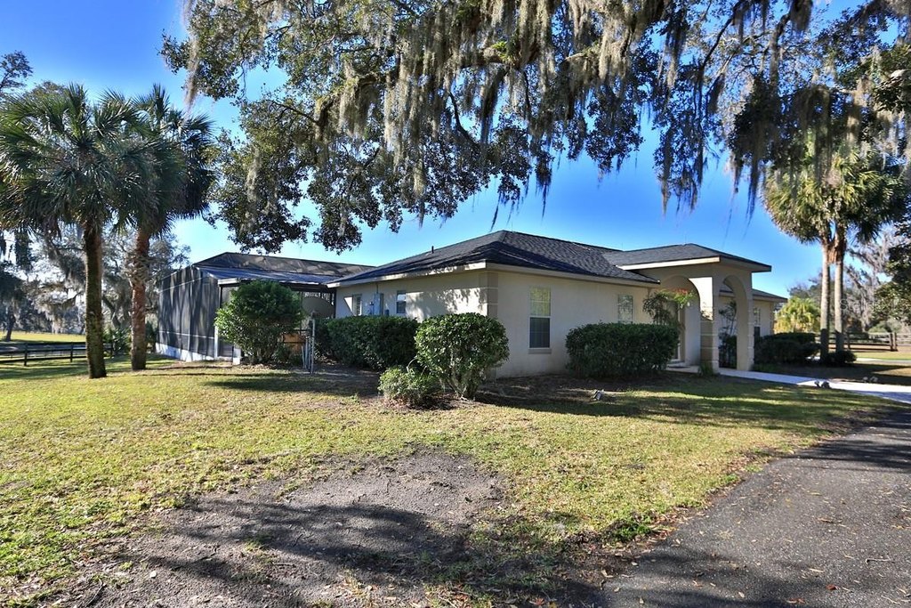 REDDICK, Florida, 32686, United States, 3 Bedrooms Bedrooms, ,2 BathroomsBathrooms,Residential,Forsale,1944501