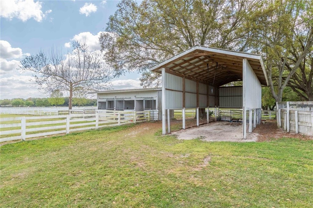 MORRISTON, Florida, 32668, United States, 5 Bedrooms Bedrooms, ,5 BathroomsBathrooms,Residential,Forsale,1903069