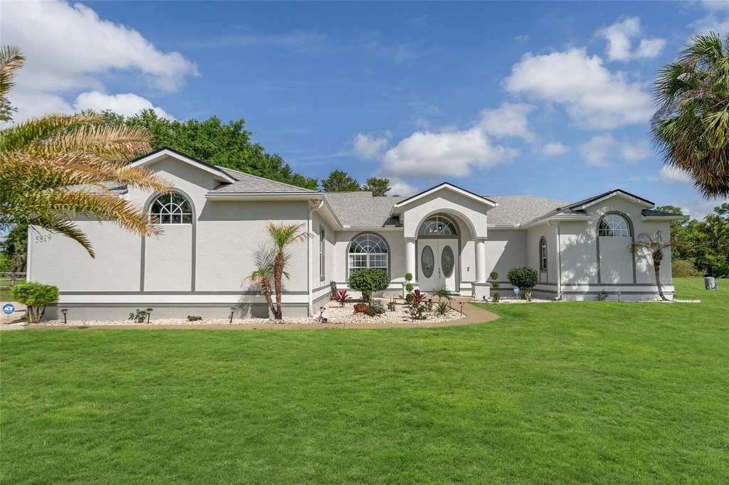 SILVER SPRINGS, Florida, 34488, United States, 3 Bedrooms Bedrooms, ,3 BathroomsBathrooms,Residential,Forsale,1944507