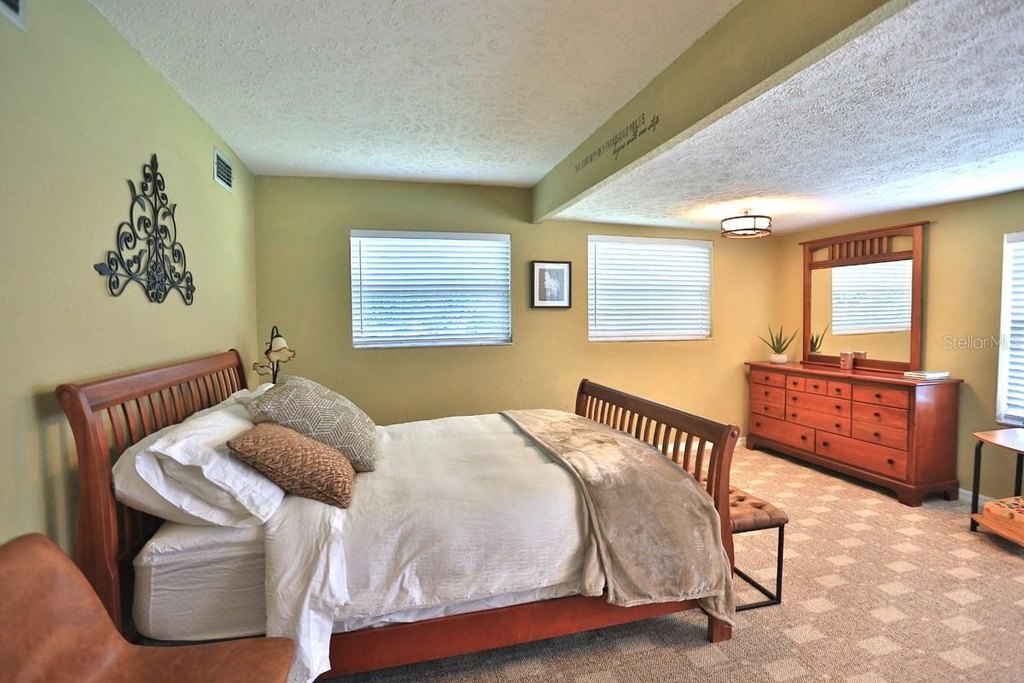 OCALA, Florida, 34471, United States, 3 Bedrooms Bedrooms, ,3 BathroomsBathrooms,Residential,Forsale,1905400