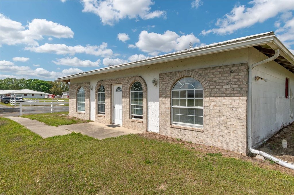 MORRISTON, Florida, 32668, United States, 5 Bedrooms Bedrooms, ,5 BathroomsBathrooms,Residential,Forsale,1903069