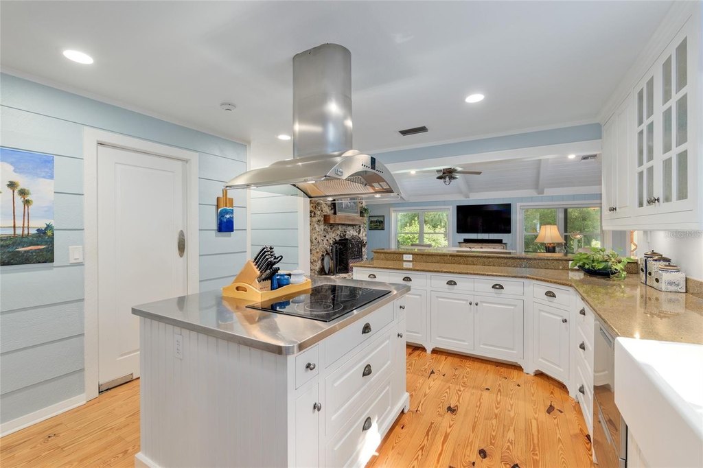 OCALA, Florida, 34480, United States, 5 Bedrooms Bedrooms, ,4.5 BathroomsBathrooms,Residential,Forsale,1905414