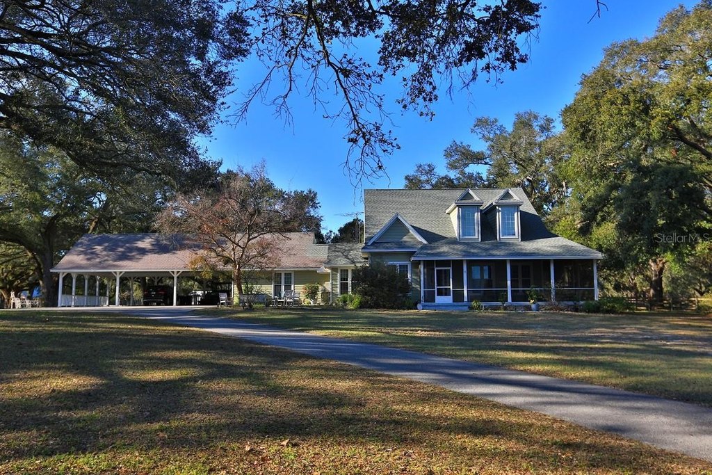 OXFORD, Florida, 34484, United States, 4 Bedrooms Bedrooms, ,4 BathroomsBathrooms,Residential,Forsale,2010930