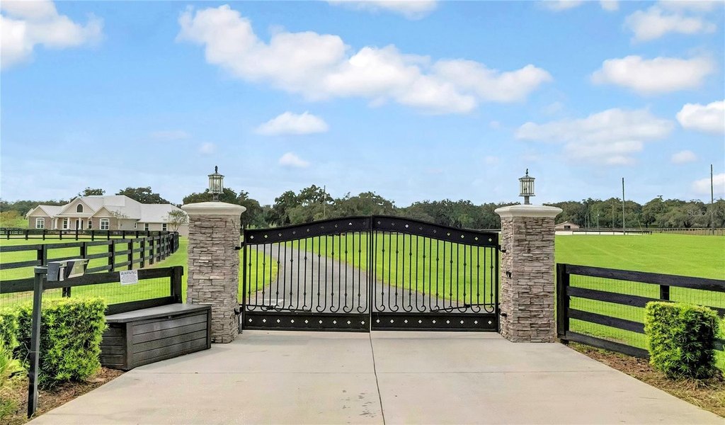 OCALA, Florida, 34480, United States, 4 Bedrooms Bedrooms, ,3.5 BathroomsBathrooms,Residential,Forsale,2003998