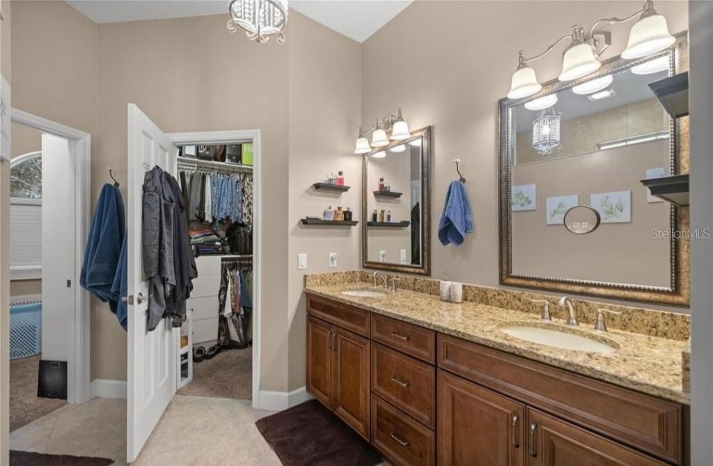 OCALA, Florida, 34480, United States, 3 Bedrooms Bedrooms, ,2 BathroomsBathrooms,Residential,Forsale,2009511