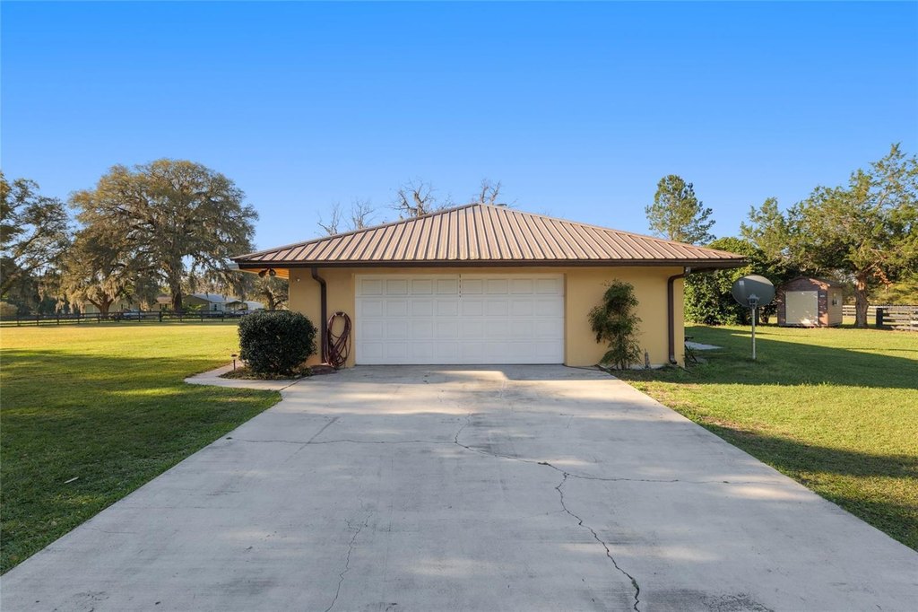 OCALA, Florida, 34482, United States, 3 Bedrooms Bedrooms, ,2 BathroomsBathrooms,Residential,Forsale,1905405