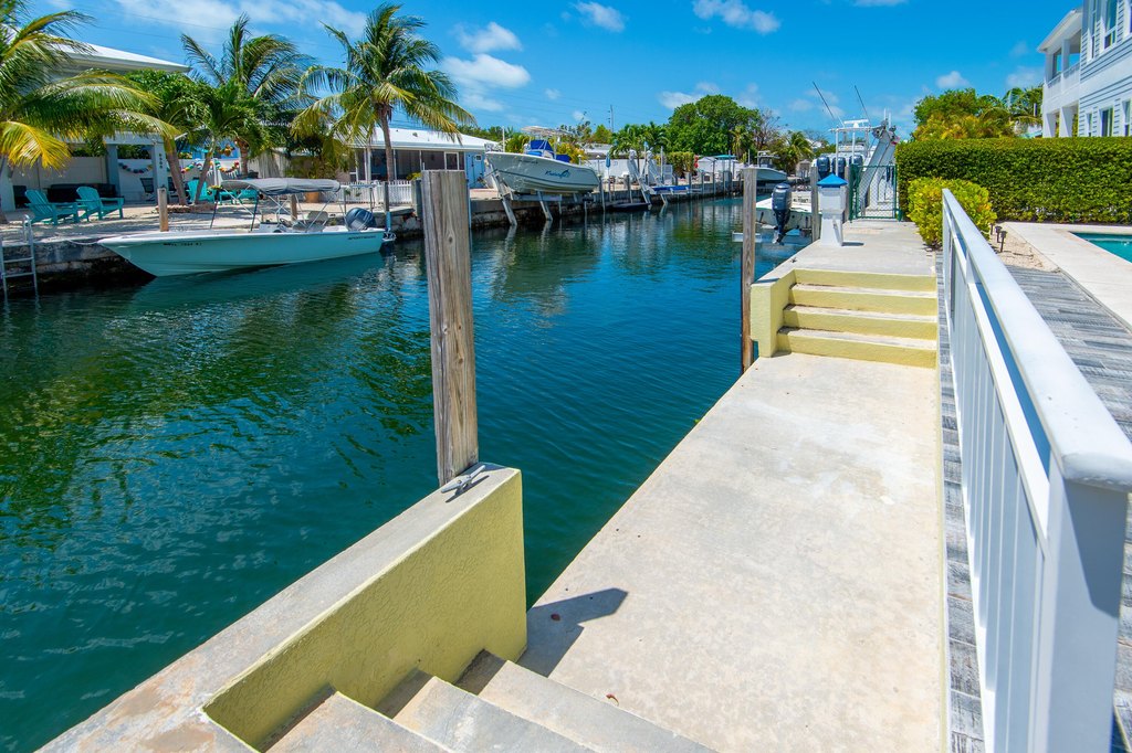 Marathon, Florida, 33050, United States, 2 Bedrooms Bedrooms, ,2 BathroomsBathrooms,Residential,Forsale,1927571