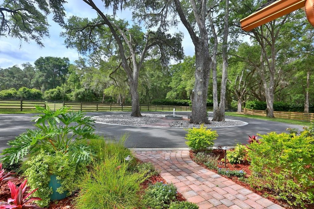 OCALA, Florida, 34476, United States, 4 Bedrooms Bedrooms, ,3.5 BathroomsBathrooms,Residential,Forsale,2009457