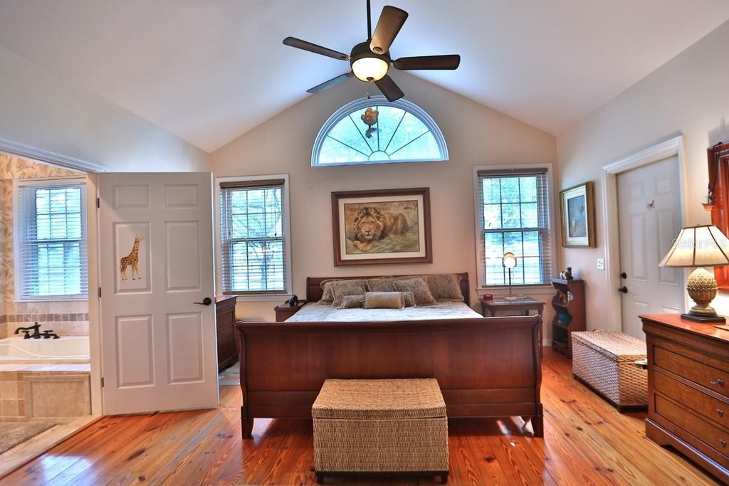 OXFORD, Florida, 34484, United States, 4 Bedrooms Bedrooms, ,4 BathroomsBathrooms,Residential,Forsale,2010930