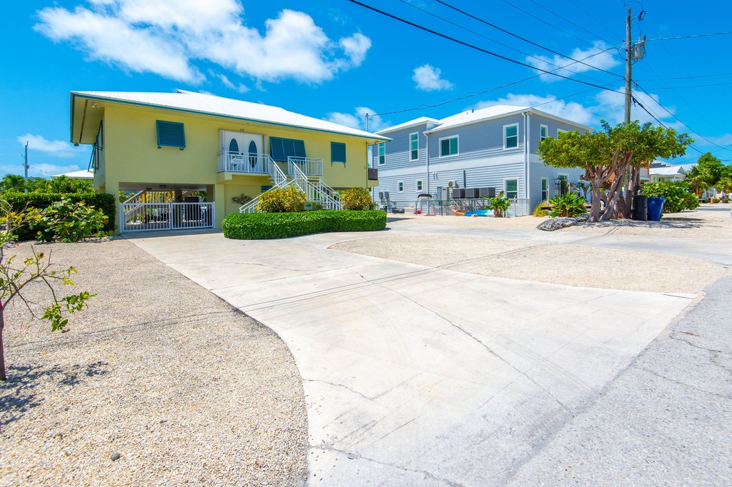 Marathon, Florida, 33050, United States, 2 Bedrooms Bedrooms, ,2 BathroomsBathrooms,Residential,Forsale,1927571