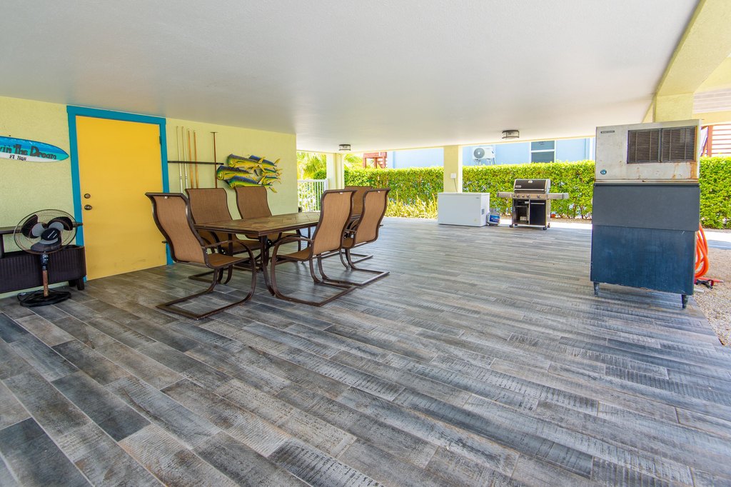 Marathon, Florida, 33050, United States, 2 Bedrooms Bedrooms, ,2 BathroomsBathrooms,Residential,Forsale,1927571