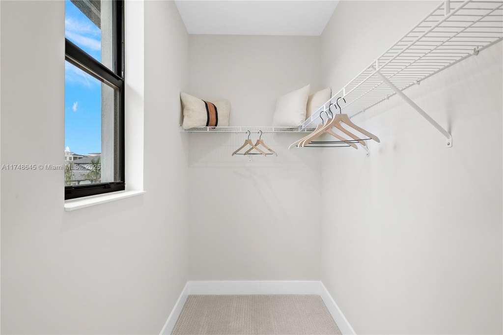 Fort Myers, Florida, 33913, United States, 3 Bedrooms Bedrooms, ,3.5 BathroomsBathrooms,Residential,Forsale,1913813