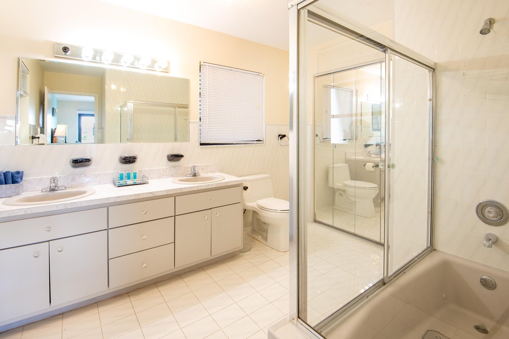 Marathon, Florida, 33050, United States, 2 Bedrooms Bedrooms, ,2 BathroomsBathrooms,Residential,Forsale,1927571