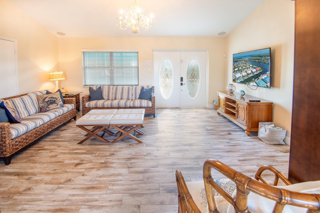 Marathon, Florida, 33050, United States, 2 Bedrooms Bedrooms, ,2 BathroomsBathrooms,Residential,Forsale,1927571