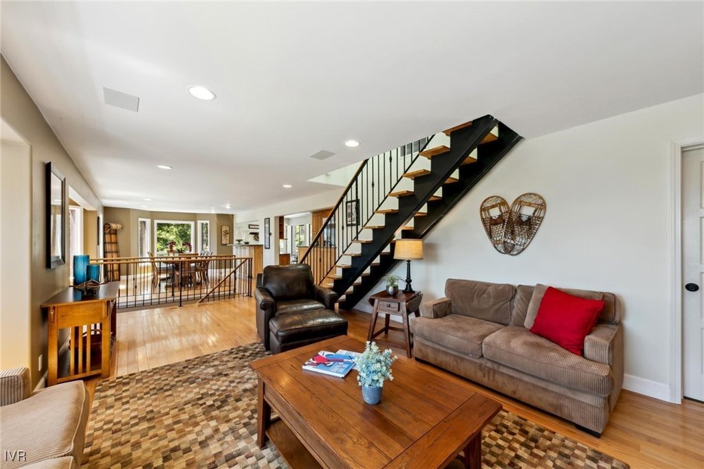 Incline Village, Nevada, 89451, United States, 4 Bedrooms Bedrooms, ,3.5 BathroomsBathrooms,Residential,Forsale,1899813