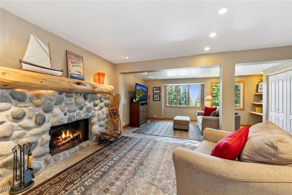 Incline Village, Nevada, 89451, United States, 4 Bedrooms Bedrooms, ,3.5 BathroomsBathrooms,Residential,Forsale,1899813