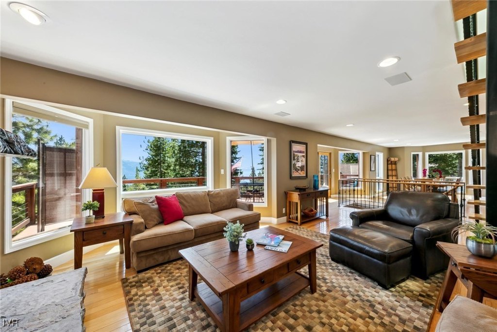 Incline Village, Nevada, 89451, United States, 4 Bedrooms Bedrooms, ,3.5 BathroomsBathrooms,Residential,Forsale,1899813