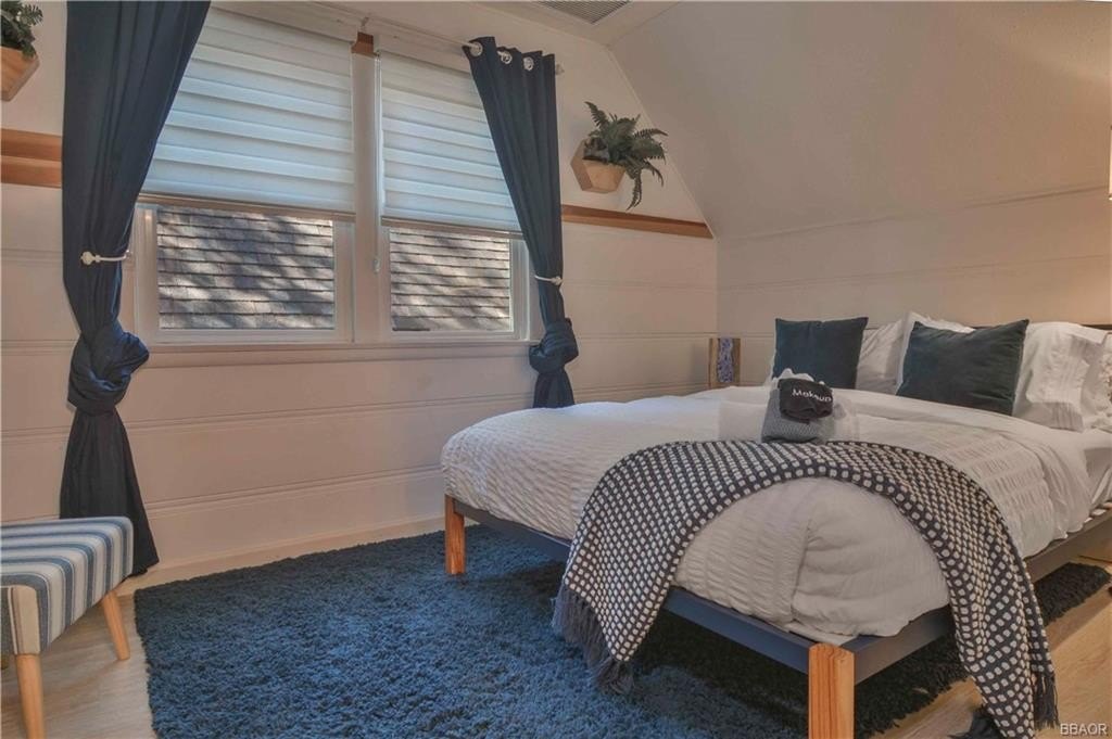 Lake Arrowhead, California, 92352, United States, 2 Bedrooms Bedrooms, ,2 BathroomsBathrooms,Residential,Forsale,1886279