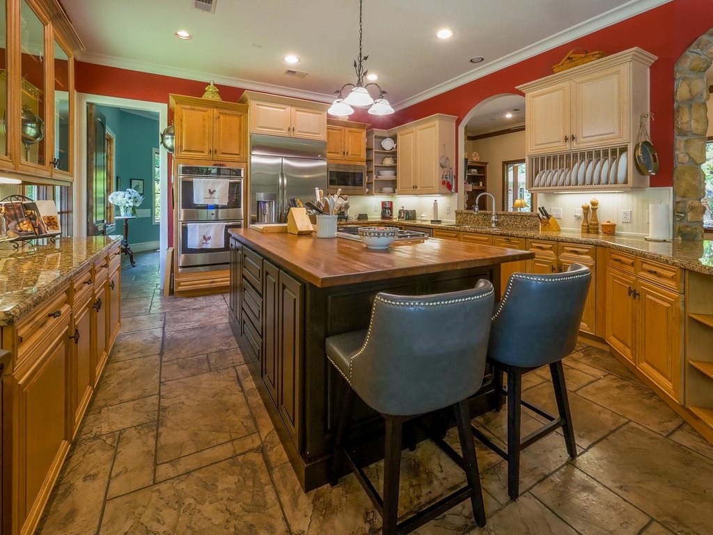 Montgomery, Texas, 77356, United States, 4 Bedrooms Bedrooms, ,4.5 BathroomsBathrooms,Residential,Forsale,1953070