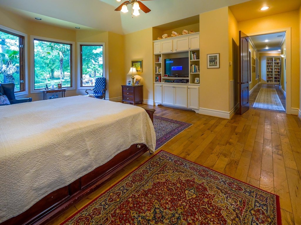 Montgomery, Texas, 77356, United States, 4 Bedrooms Bedrooms, ,4.5 BathroomsBathrooms,Residential,Forsale,1953070