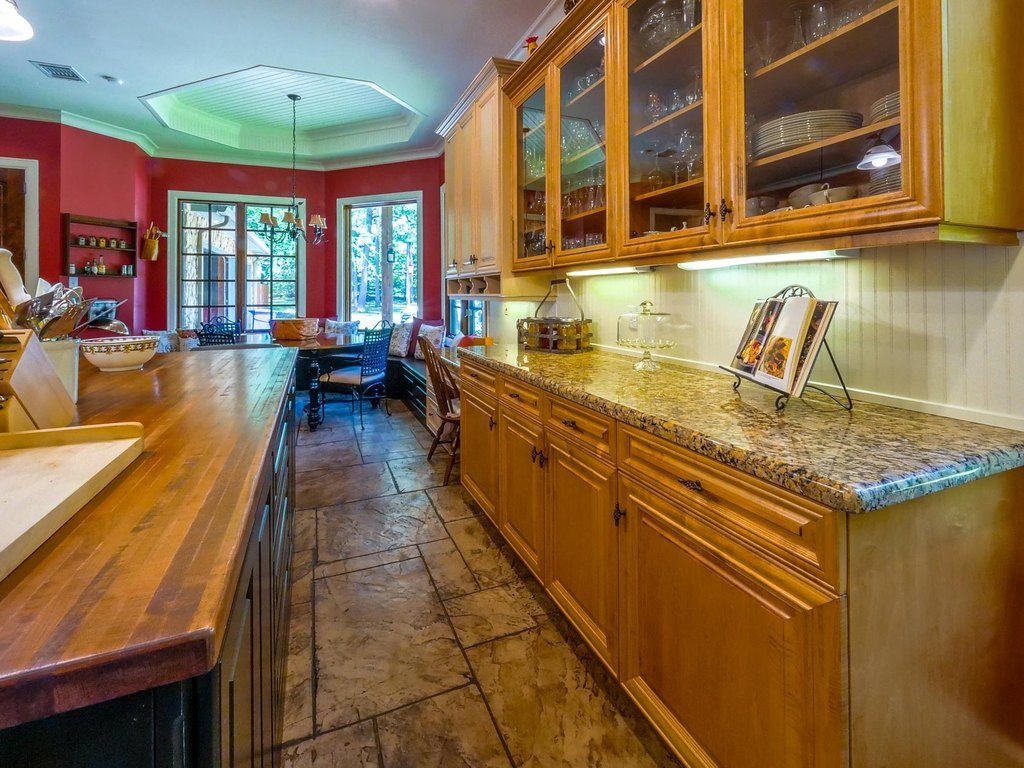 Montgomery, Texas, 77356, United States, 4 Bedrooms Bedrooms, ,4.5 BathroomsBathrooms,Residential,Forsale,1953070